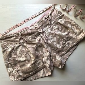 Lowrise floral cotton shorts Sz 7